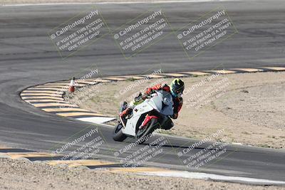 media/Oct-30-2025-Racers Edge (Thu) [[dabbdaf680]]/3-B Group/Session 2 (Bowl Exit)/